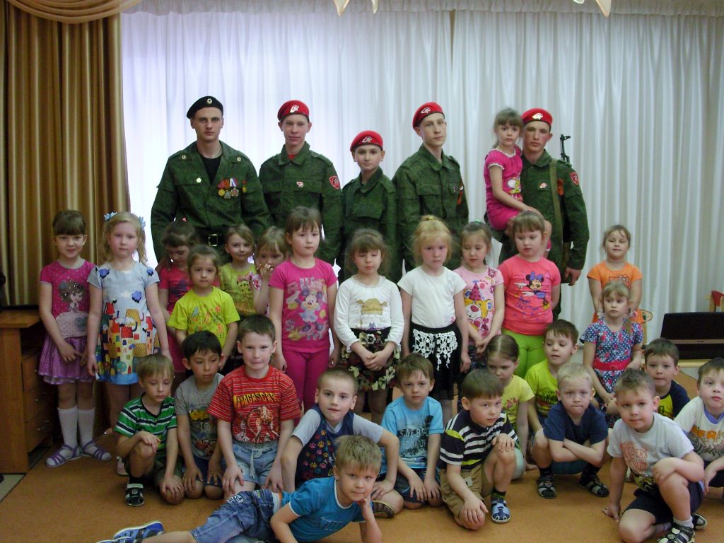 Встреча с членами районного военно-патриотического клуба Славяне.jpg